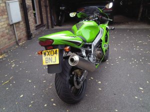 ZX9R-rear